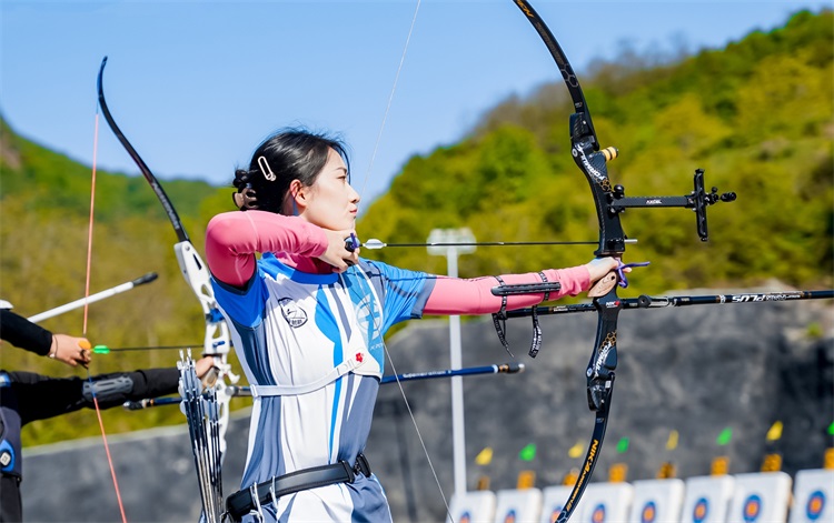 射<a href=https://www.elongoutdoor.com/cn/Arrows.html target='_blank'>箭</a>图.jpg